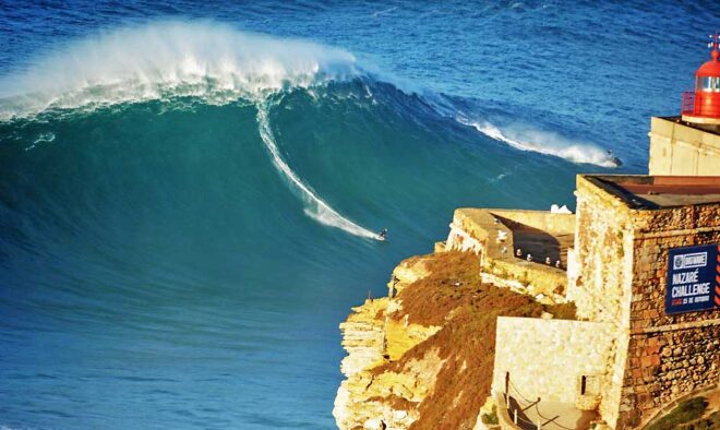 Big Wave Tour Nazaré Portugal