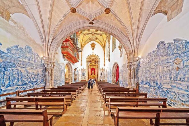 Santa Cruz Church - Cimbra, Portugal